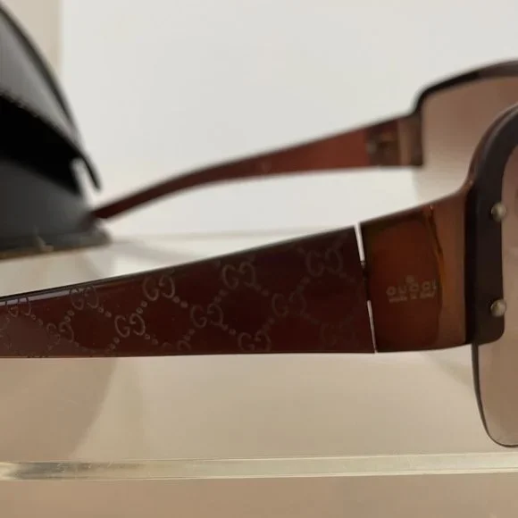 Gucci Sunglasses - Picture 4 of 6